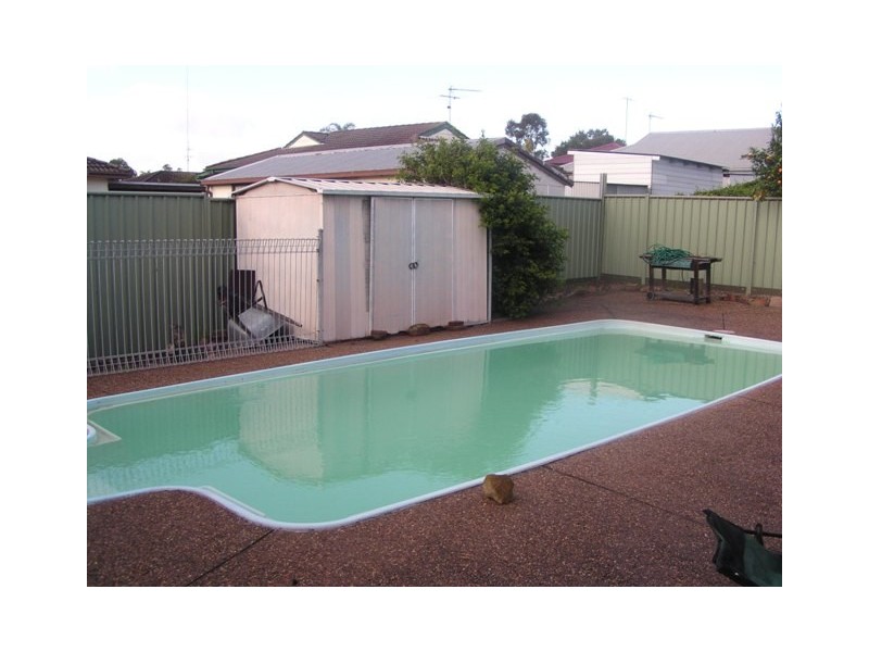 5 Valentia Parade, Tenambit NSW 2323