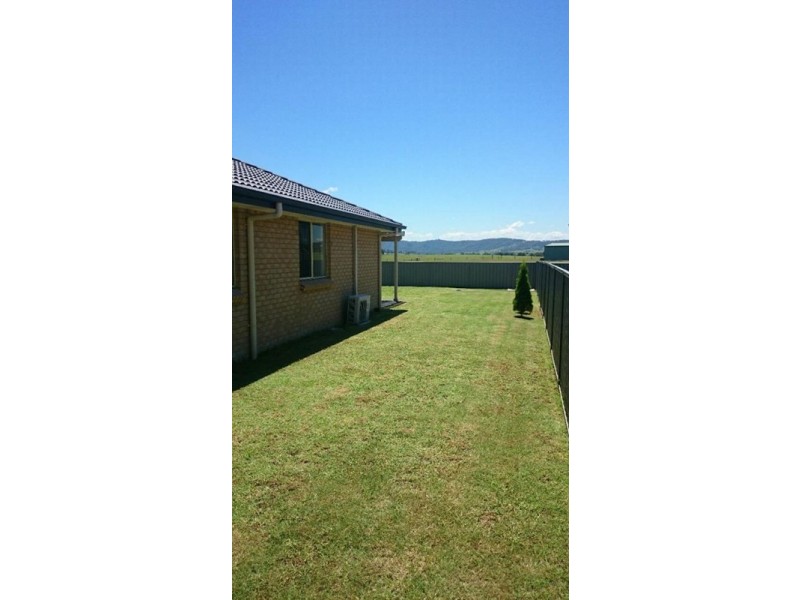 15 Niven Parade, Rutherford NSW 2320