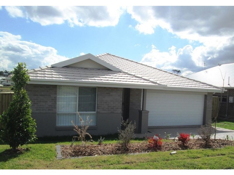 74 Saddlers Drive, Gillieston Heights NSW 2321