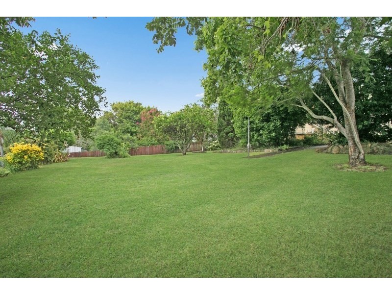 9 Dixon Street, Seaham NSW 2324