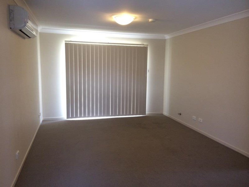 2/11 Maclean Street, Cessnock NSW 2325