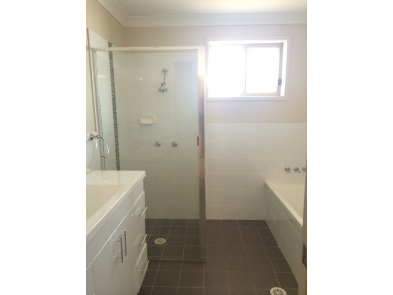 2/11 Maclean Street, Cessnock NSW 2325