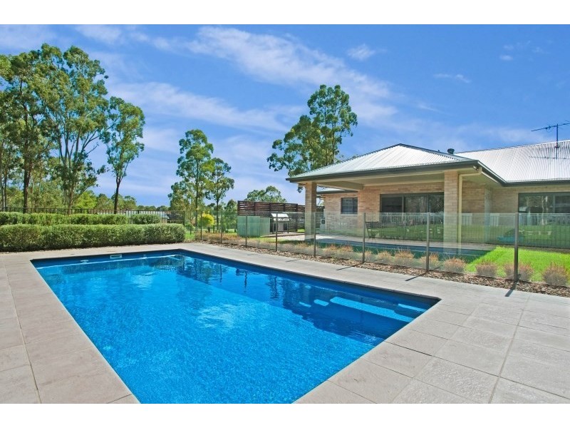 4 Brough Place, Wallalong NSW 2320