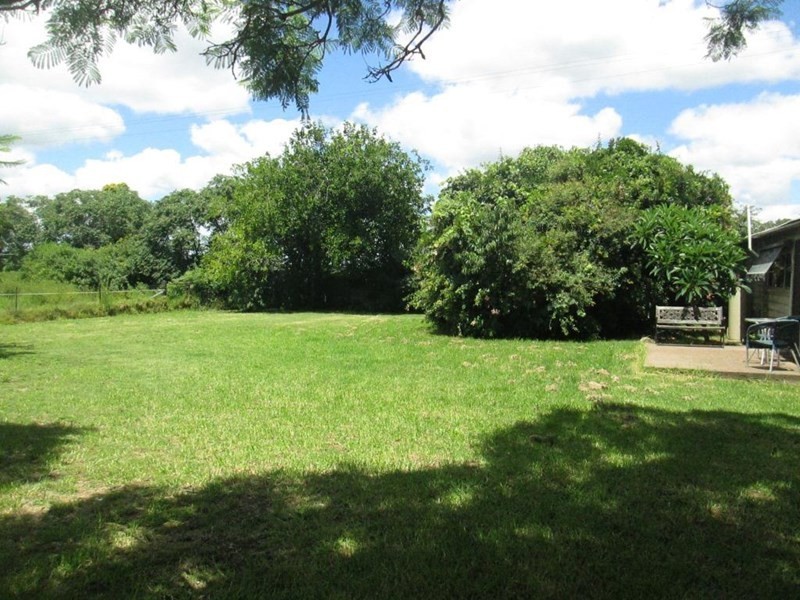 8 Averys Lane, Heddon Greta NSW 2321