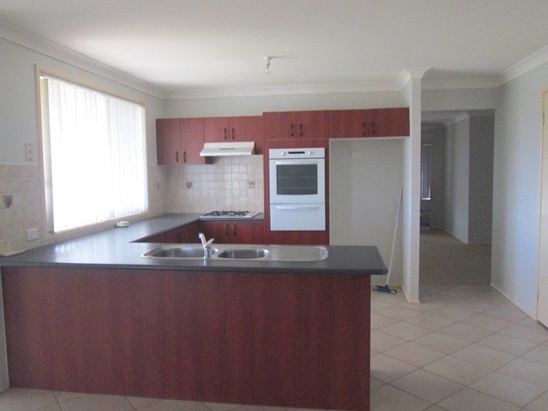 2 Crothers Street, Rutherford NSW 2320