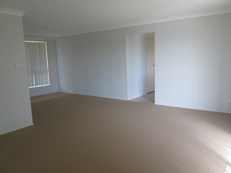 2 Crothers Street, Rutherford NSW 2320