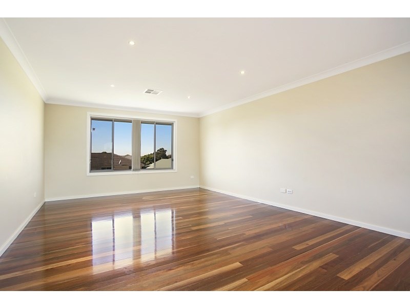 11 Margot Close, Bolwarra Heights NSW 2320