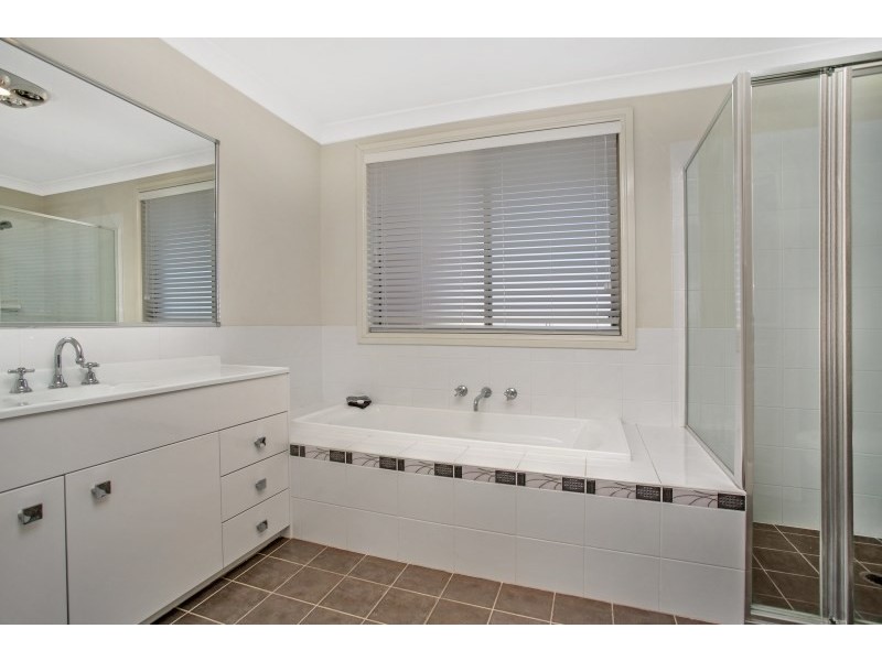 31 Diamond Circuit, Rutherford NSW 2320