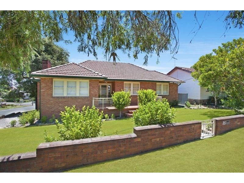 35 George Street, East Maitland NSW 2323