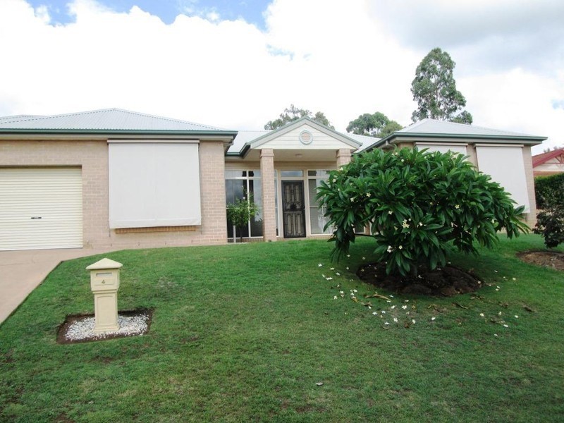 4 Cabarita Close, Bolwarra NSW 2320
