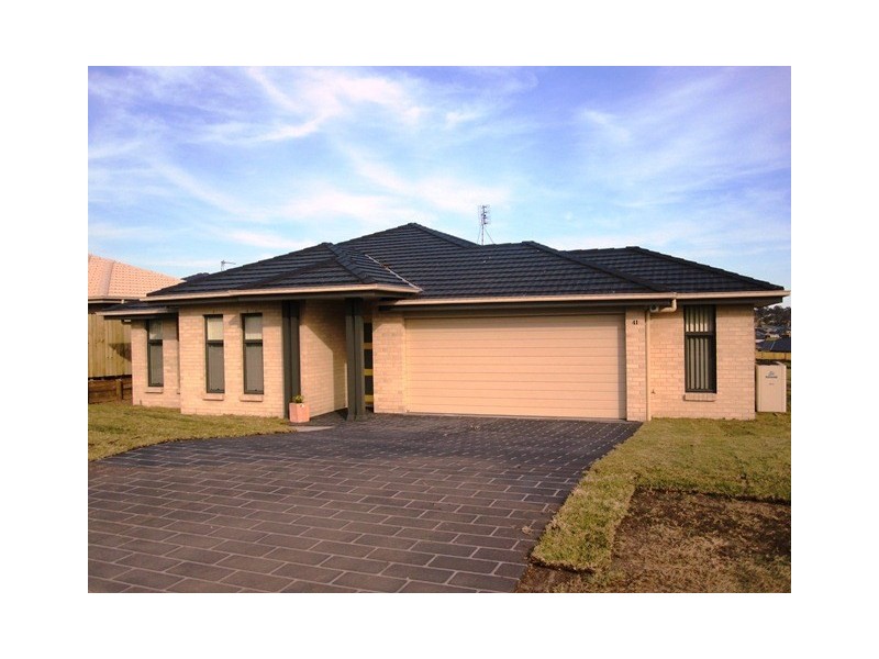 41 Cockatoo Ridge Road, Aberglasslyn NSW 2320