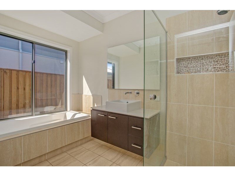 14 Cockatoo Ridge, Aberglasslyn NSW 2320