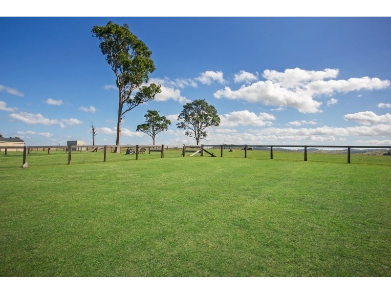 14 Cockatoo Ridge, Aberglasslyn NSW 2320