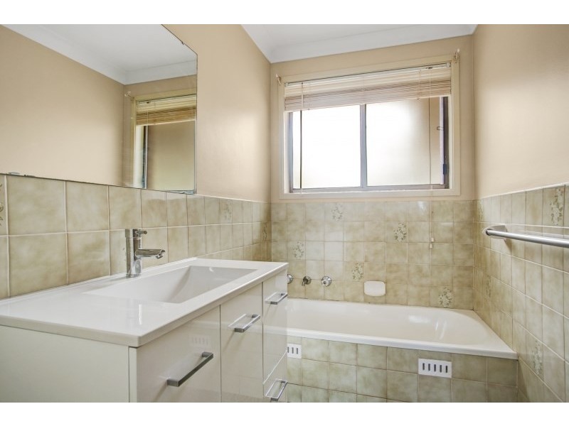 3 Nicolena Crescent, Rutherford NSW 2320