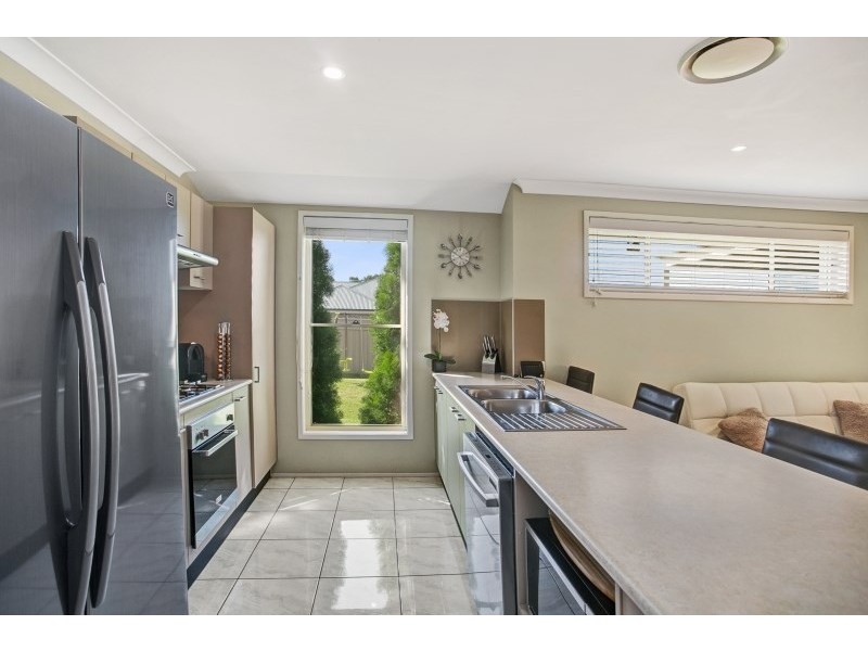 16 Woodhurst Street, Largs NSW 2320