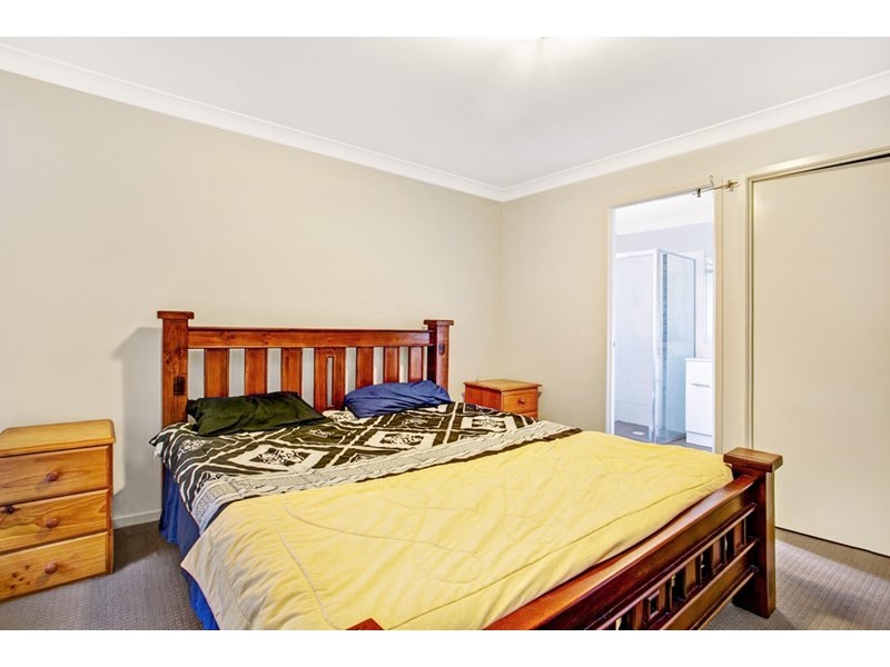 10 Shortland Drive, Rutherford NSW 2320