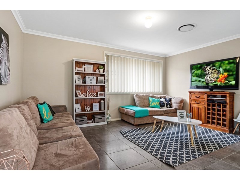 39 McKeachie Drive, Aberglasslyn NSW 2320