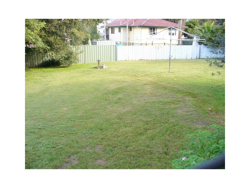 10 Russell Street, Telarah NSW 2320