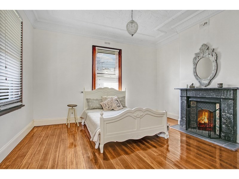 68 Banks Street, East Maitland NSW 2323