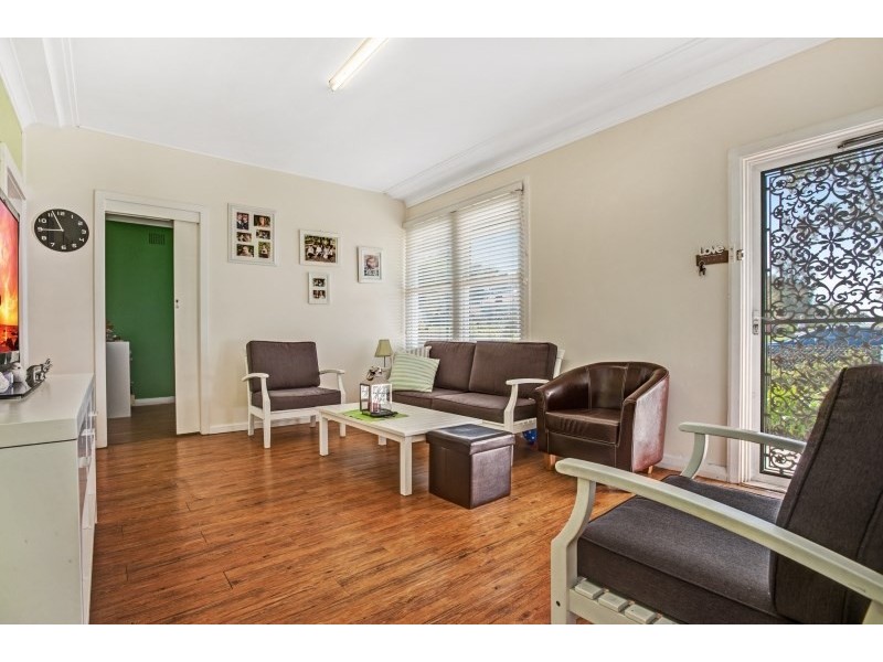 25 Wollombi Road, Rutherford NSW 2320