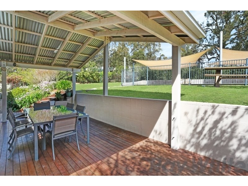 9 Hectors Hill Close, East Maitland NSW 2323