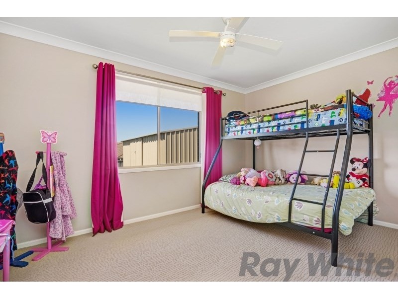 8 Gumnut Way, Aberglasslyn NSW 2320