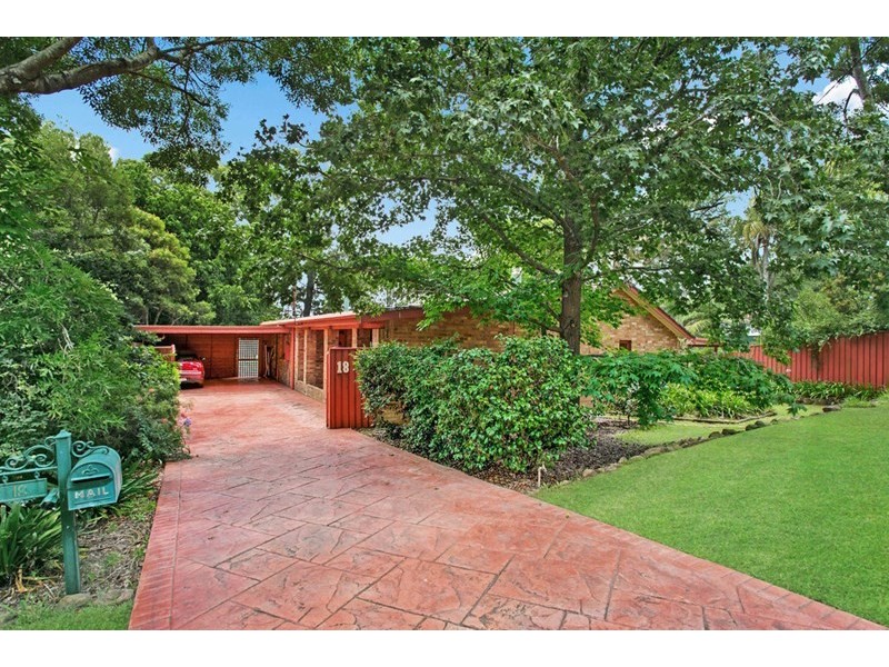 18 Kensington Road, Bolwarra NSW 2320