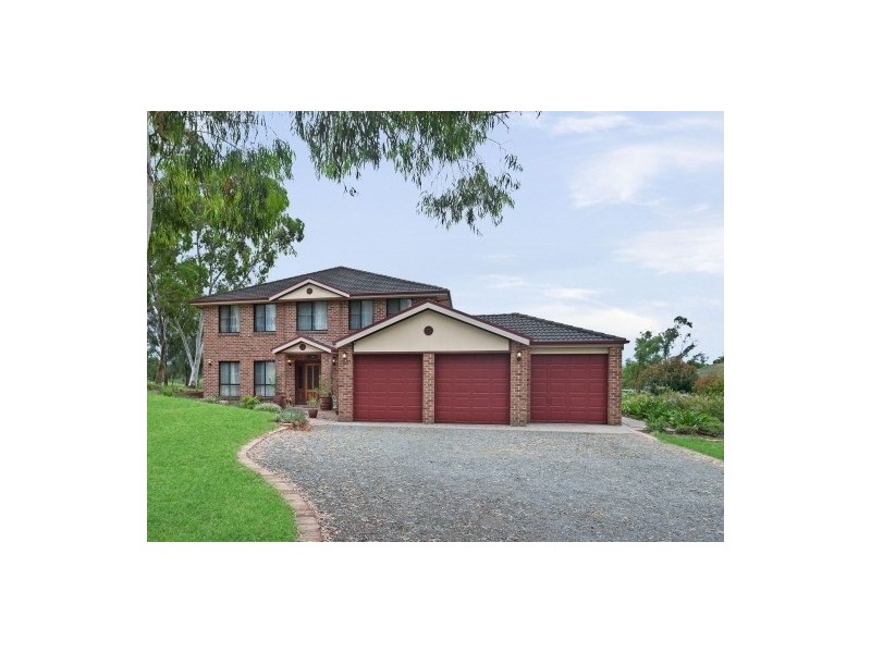 9 Denton Close, Windella NSW 2320