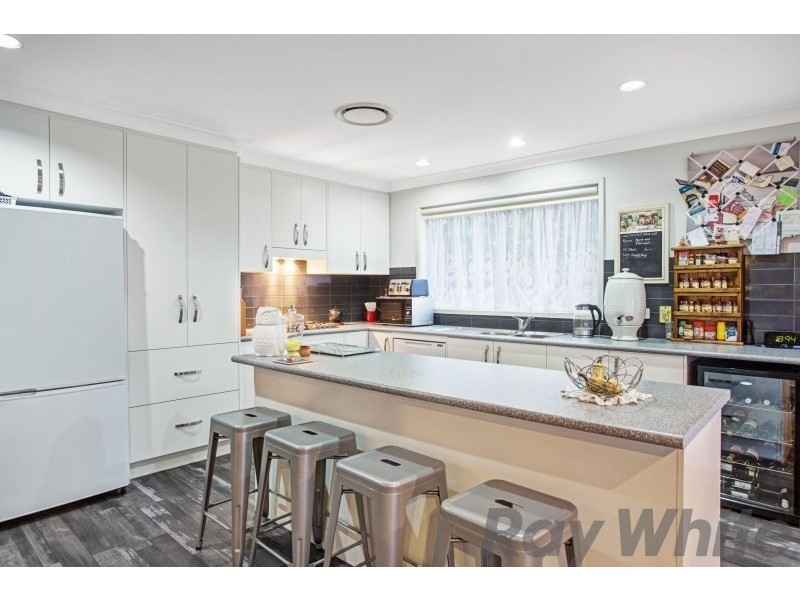 5 Jodi Close, Tenambit NSW 2323