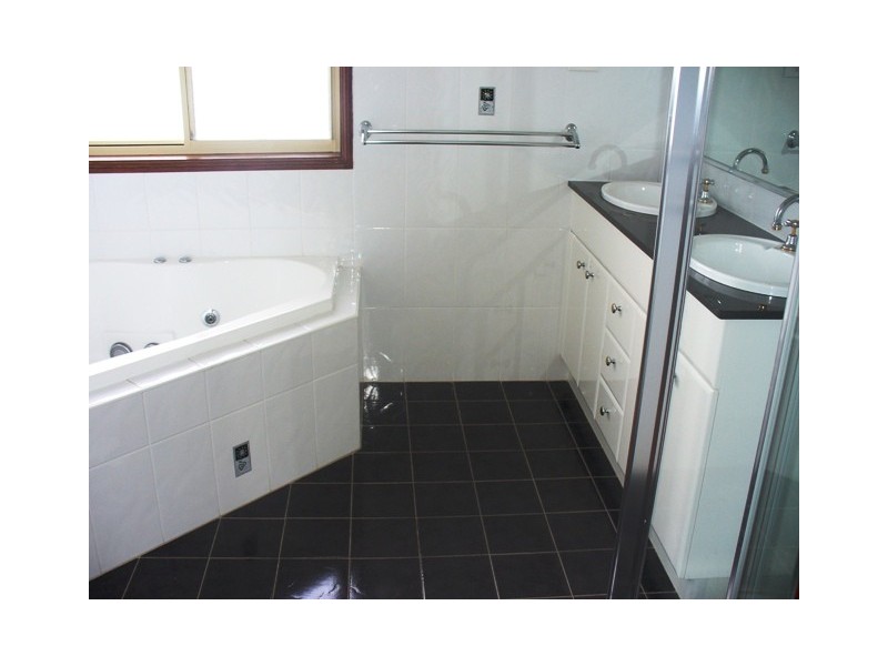 34 John Verge Avenue, Rutherford NSW 2320