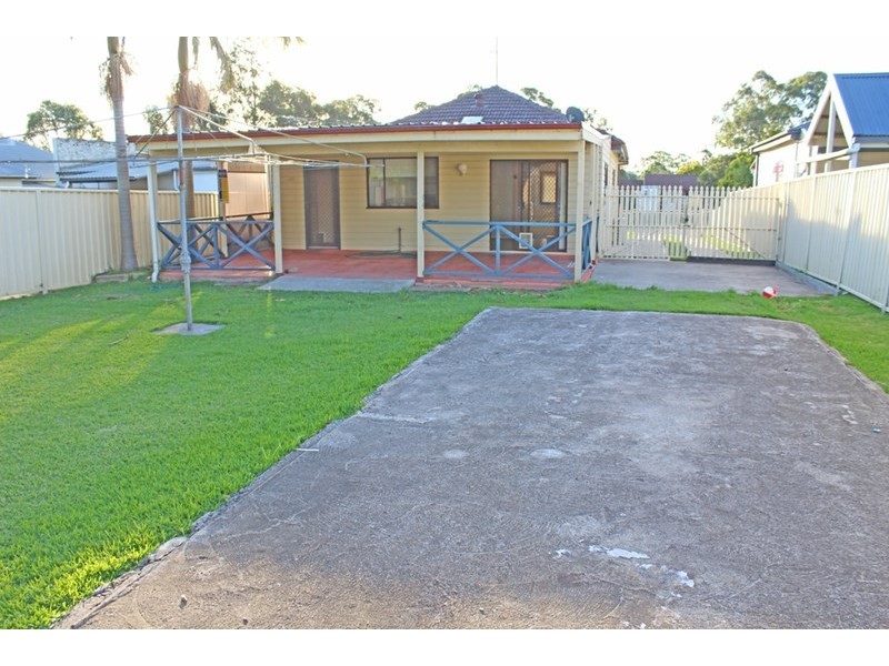 78 George Street, East Maitland NSW 2323