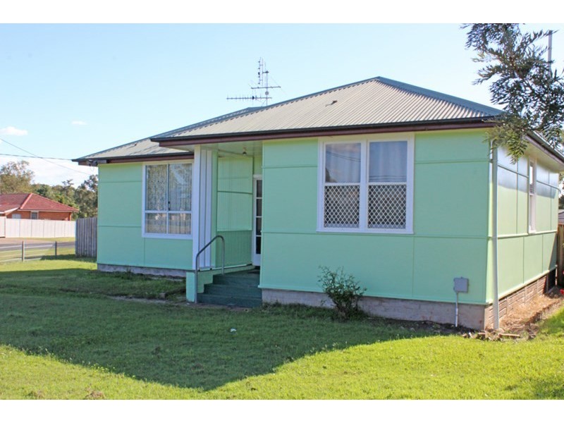 4 Bray Street, East Maitland NSW 2323