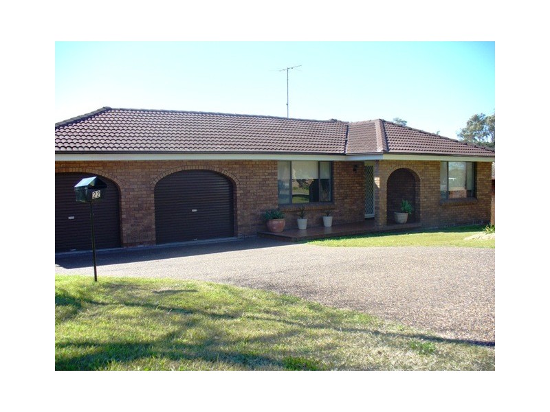 22 Stonehaven Drive, Metford NSW 2323