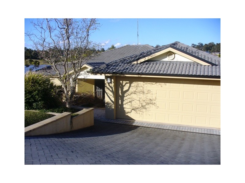 11 Lochend Circuit, East Maitland NSW 2323