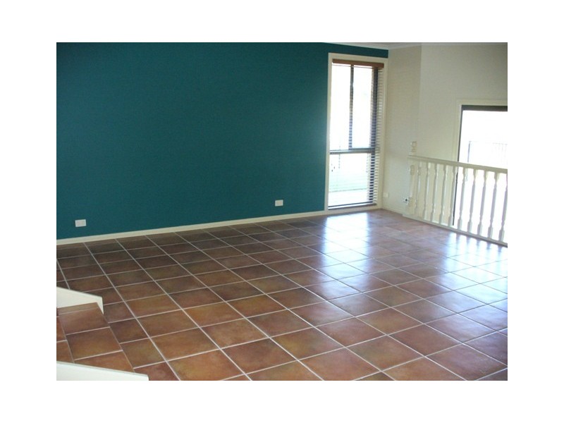 11 Lochend Circuit, East Maitland NSW 2323