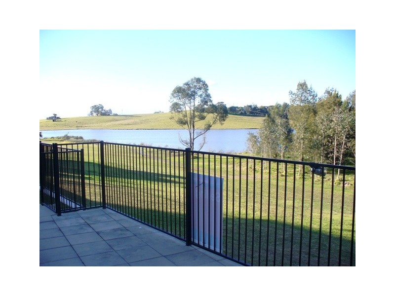 11 Lochend Circuit, East Maitland NSW 2323