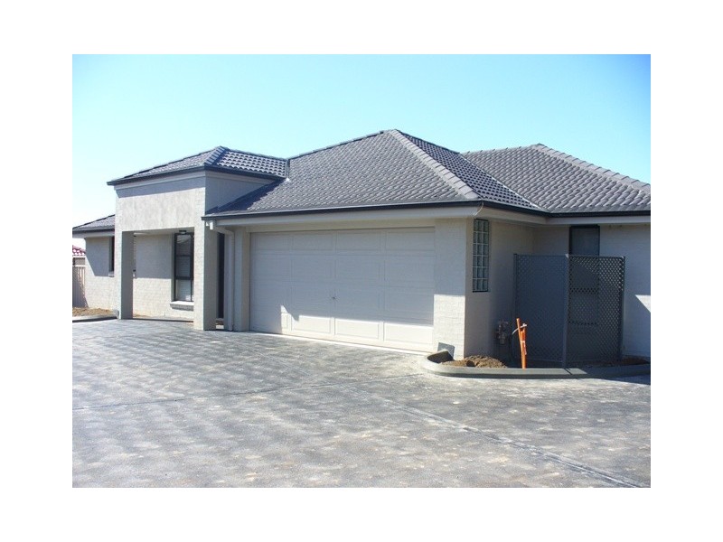 3/15-19 Upington Drive, East Maitland NSW 2323