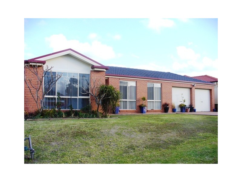 4 Featherwood Place, Thornton NSW 2322