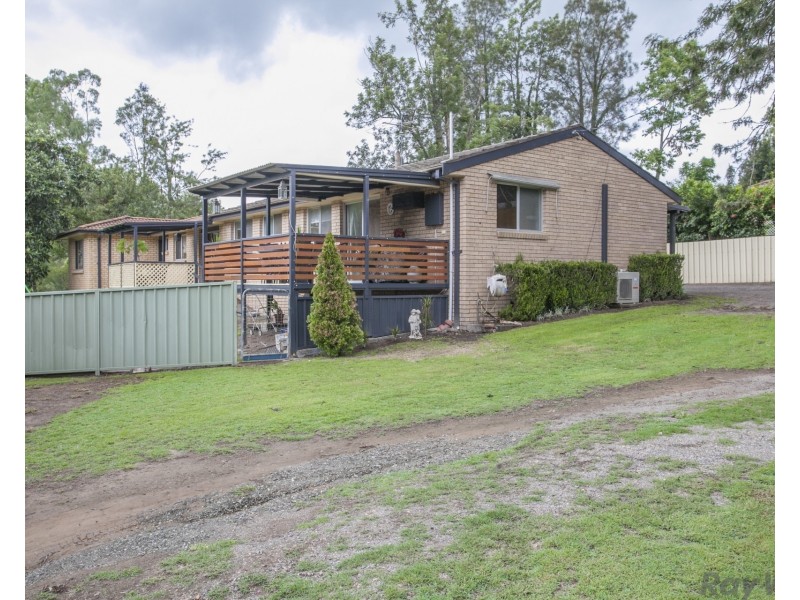 19 Railway Street, Paterson NSW 2421