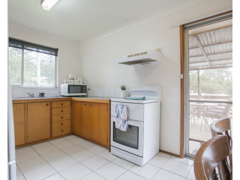 19 Railway Street, Paterson NSW 2421