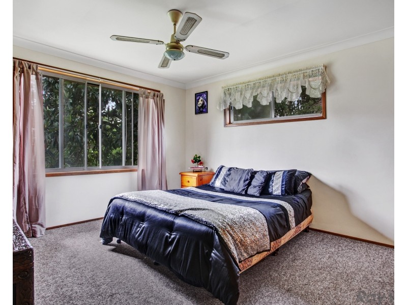 19 Railway Street, Paterson NSW 2421