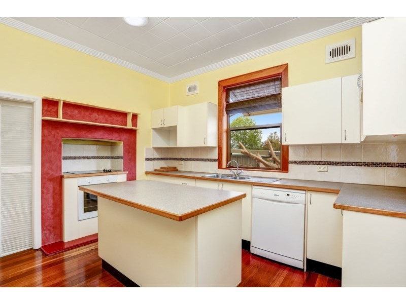 66 Porter Avenue, East Maitland NSW 2323