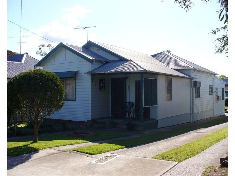 69 George Street, East Maitland NSW 2323