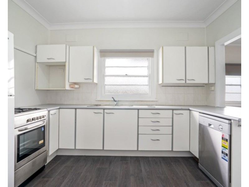 13 Riley Street, East Maitland NSW 2323