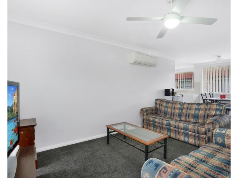 1/3 Skilton Avenue, East Maitland NSW 2323