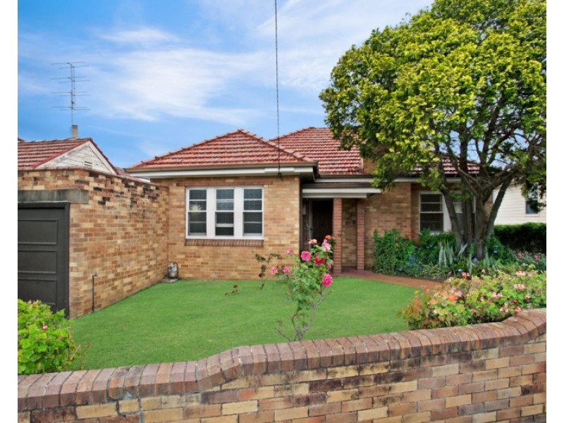 169 New England Highway, Rutherford NSW 2320