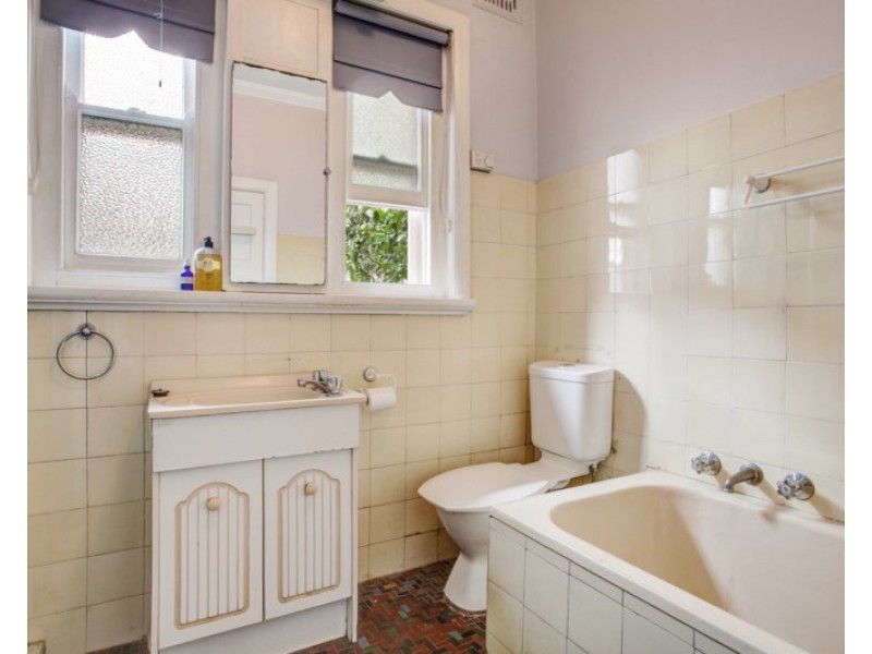 169 New England Highway, Rutherford NSW 2320