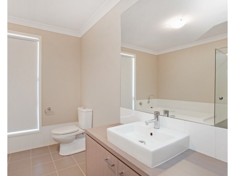 10 Dianella Way, Aberglasslyn NSW 2320