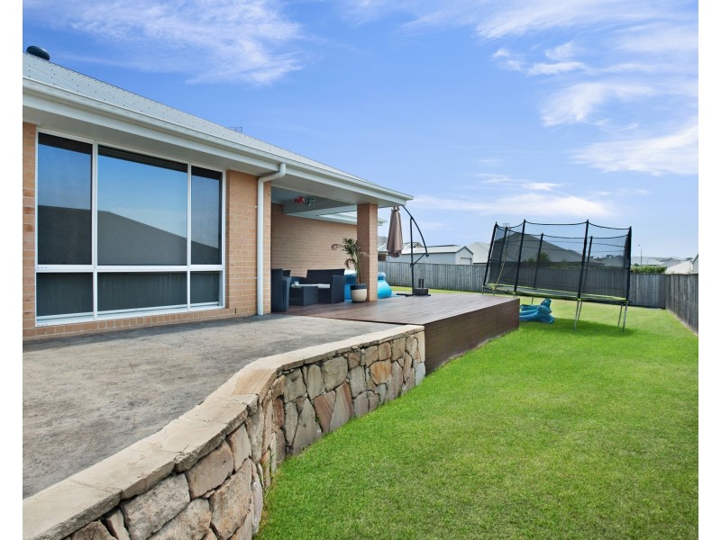 21 Redgum Circuit, Aberglasslyn NSW 2320