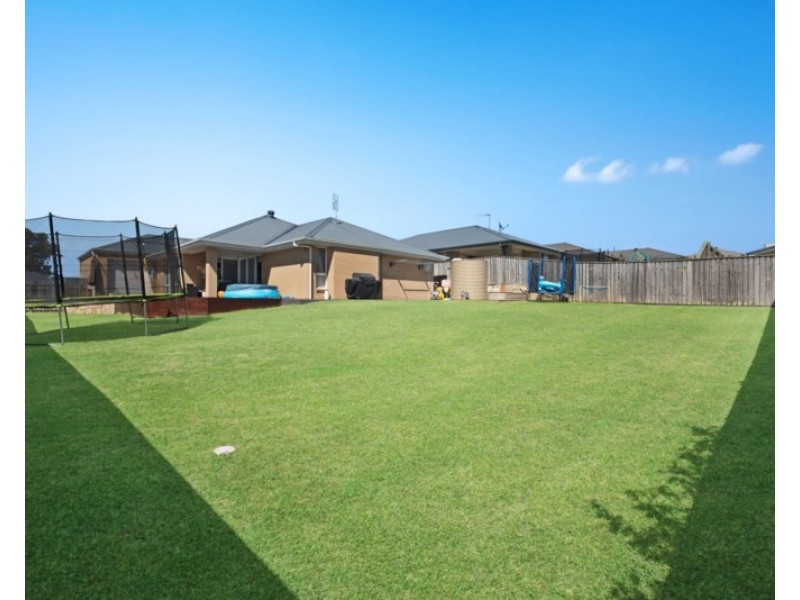 21 Redgum Circuit, Aberglasslyn NSW 2320